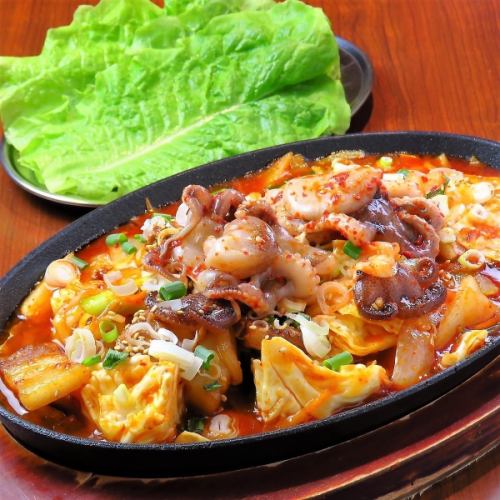 Octopus samgyeopsal (red, white)