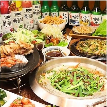 [Super Satisfying ★ 10 dishes + 3 hours of all-you-can-drink] Super luxurious full course of fresh samgyeopsal and special kimchi hotpot <with draft beer>