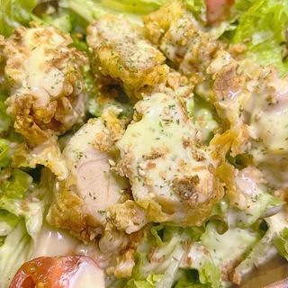 ガーリックハニーバターチキンサラダ