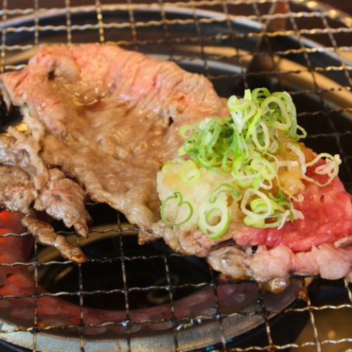 [5 seconds per side!] First landing in Takasago!? A feast of stone meat grilled for 5 seconds!