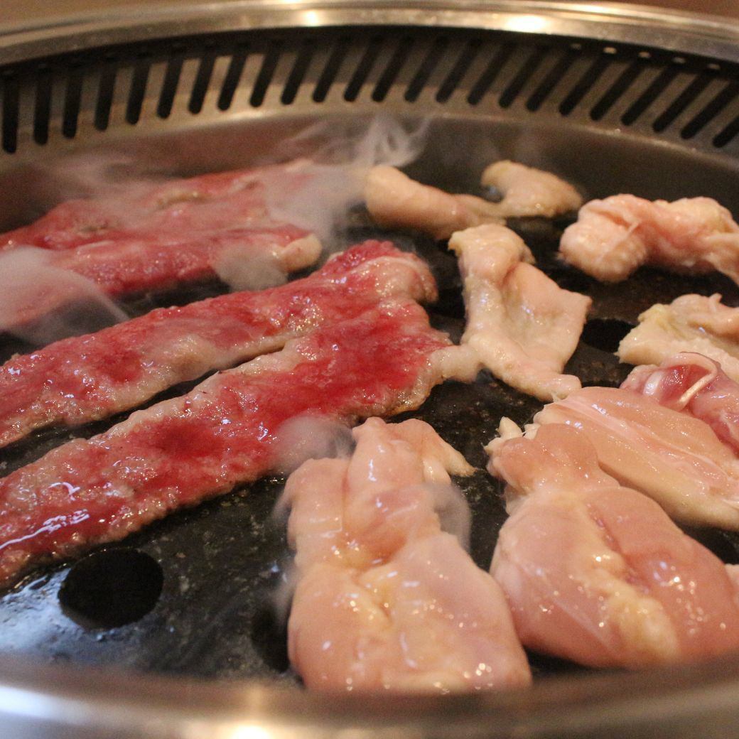 쇠고기, 돼지고기, 닭고기, 해물, 호르몬이 많이 있습니다!