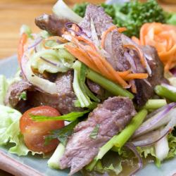 Spicy grilled beef salad "Yam Nua Yaan"