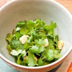 Appetizer coriander salad "Yam coriander"