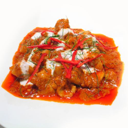 Stir-fried white fish with red curry "Chu Chi Puller"