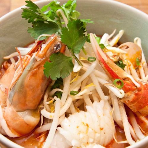 Seafood Tom Yum Noodle "Quittiao Tom Yum Talay"