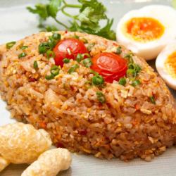 Northern Thai style fried rice with tomato meat sauce "Khao Pad Nam Prik Oon"