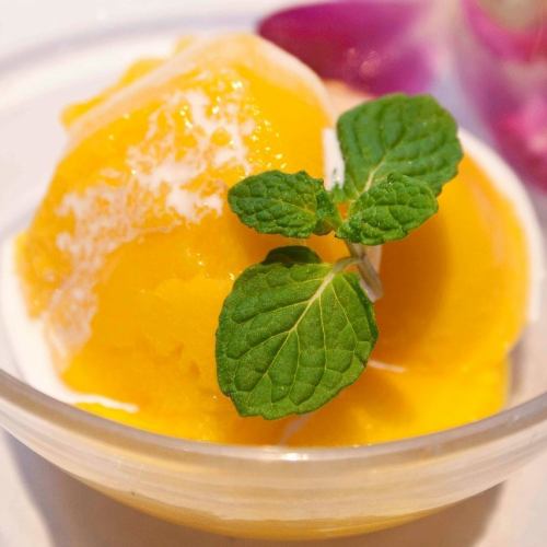Homemade mango pudding