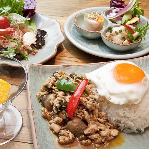 [Holiday only] Thai lunch course with a choice of main course 2,380 yen
