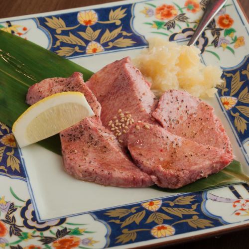 鮮度抜群の牛タンを中心とした肉料理