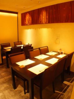 20 people or more.At night, only customers using the Hekka Course or the Omakase Course are available.