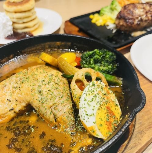 やわらかチキンレッグ　スープカレー