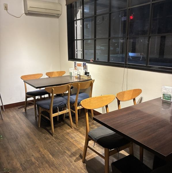 落ち着いた和モダンテイストの空間でごくつろぎください