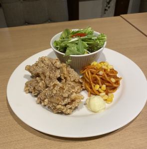 平日限定　から揚げプレート　※ライス、スープ、ドリンクバー付