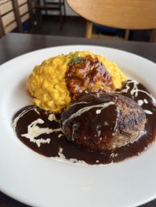 【平日限定】とろとろオムライスハンバーグ