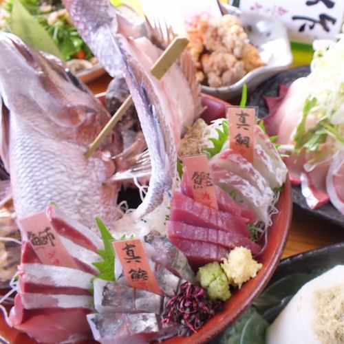 The gorgeous sashimi is excellent! Fresh and delicious seafood dishes are ◎