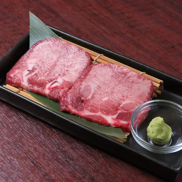 【極致嫩滑，濃鬱鮮香！限量供應「黑葉牛肉」】和牛特級牛舌