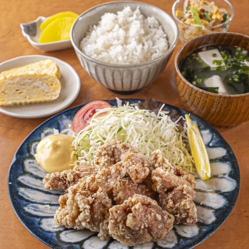 豊富なドリンクとお得なランチ