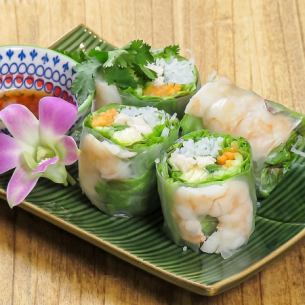 Shrimp fresh spring rolls with goi cun orange chili sauce