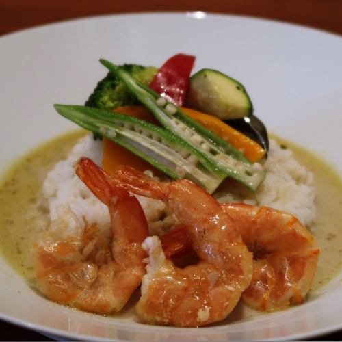 Large shrimp green curry