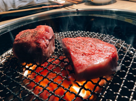 【僅限烹飪】可享用本店名產牛舌、排骨、瘦肉的「5,500日圓套餐」<共8道菜>