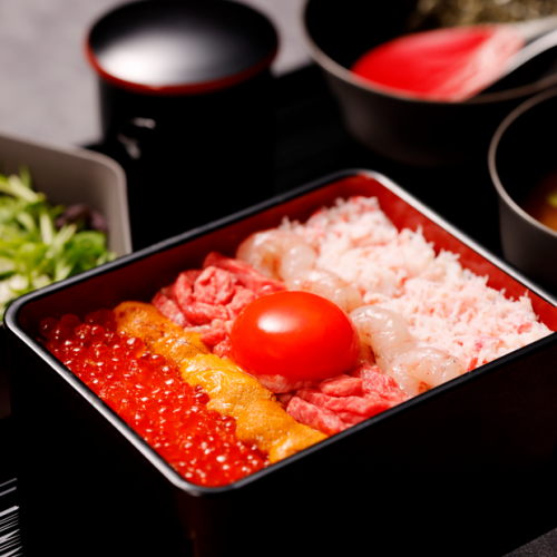 [Limited to 5 meals per day] Noto Beef Premium Meat-Rich Seafood Treasure Box