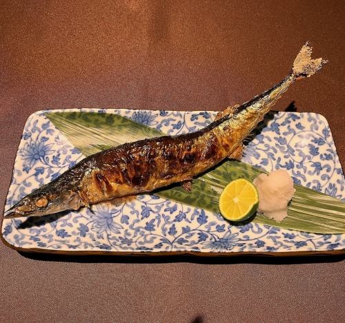 秋刀魚の炭火焼き