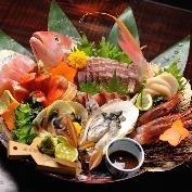 Assorted sashimi to enjoy with koji