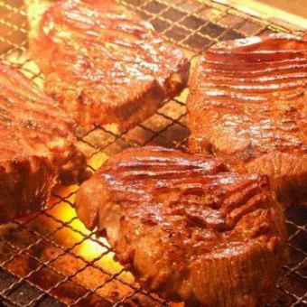 牛タン　炭火焼き