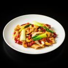 Stir-fried pork and cashew nuts with chili peppers