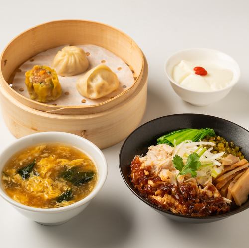 我们提供8种不同的超值午餐套餐!