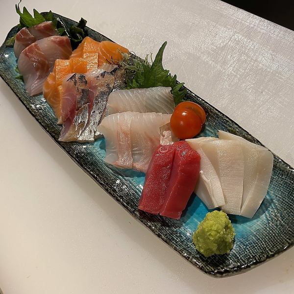The sashimi must be ordered! Fresh seafood.