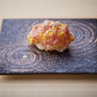 おはぎ（とろたく握り）