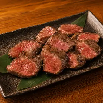赤肉の炭火焼き 和牛もも