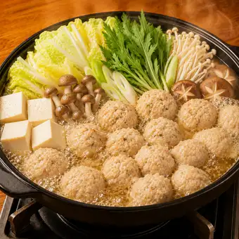『コラーゲンたっぷりの鶏つくね鍋』
