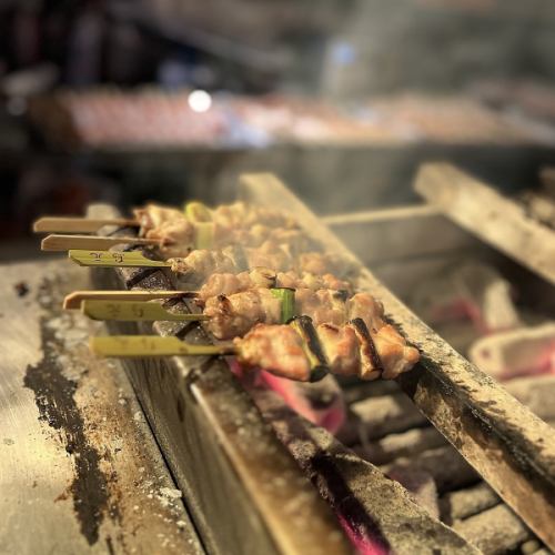 닭 전문점의 숯불구이