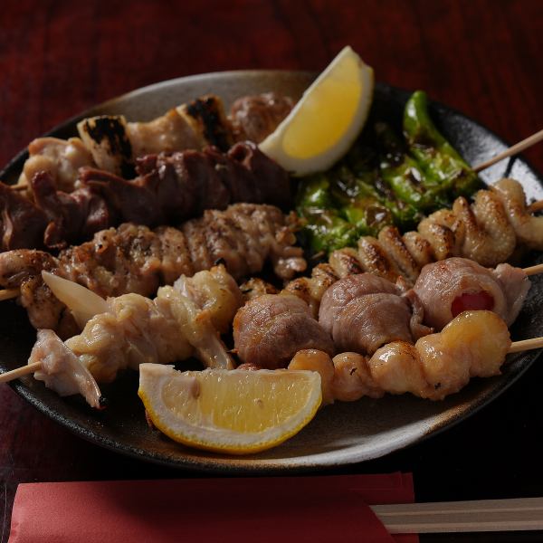 【人気メニュー】つくば鶏の串焼きおまかせ盛り合わせ