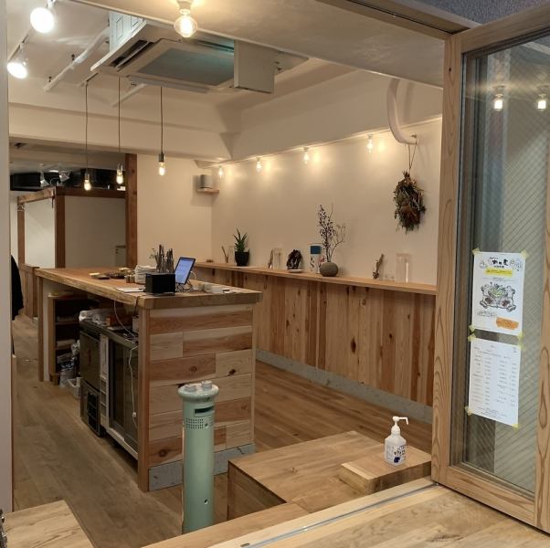 Good location, 1 minute walk from the south exit of Hatagaya station.Please feel free to use it on your way home from work or for a gathering with friends.