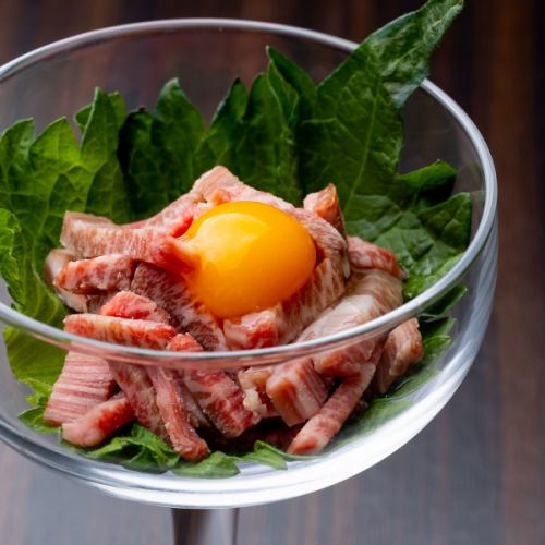 国産黒毛和牛A４ランク以上のステーキ使用