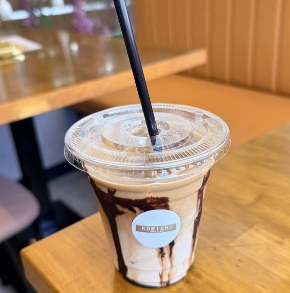 【甘×ほろ苦の贅沢な一杯】アイスカフェモカで贅沢なカフェ時間を♪