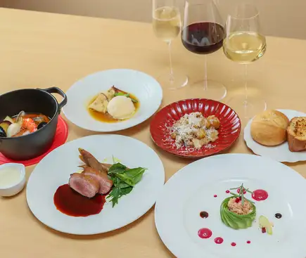 【圣诞晚餐】~7道美味佳肴~ 7,800日元（含税）