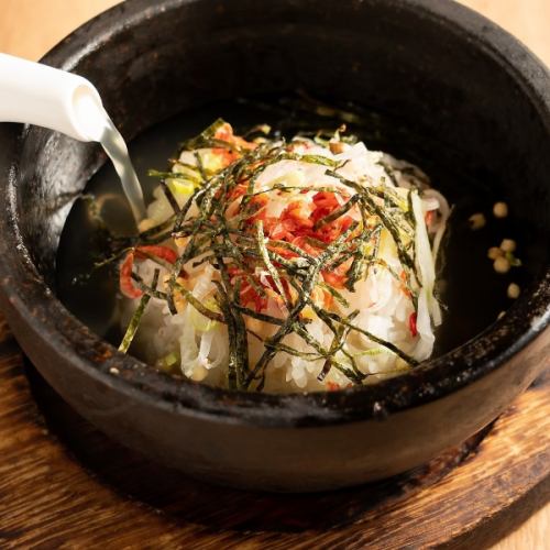 Ishiyaki chazuke (shrimp, kelp, plum)