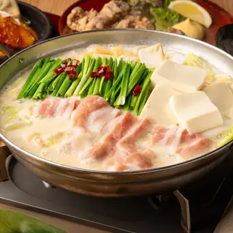 十一月【年末派对:冬季美食套餐】3小时畅饮×8道菜 4000日元 - 包括浓郁豆浆火锅、3种刺身等。
