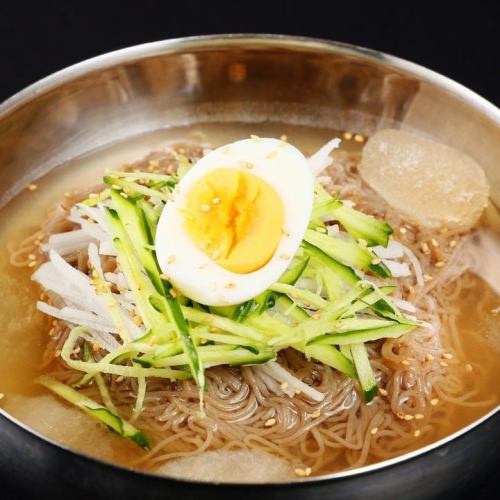 ライス、冷麺、韓国のりがおかわり自由