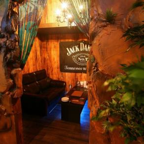 Private rooms with sofas are also available.There is no doubt that flowers will bloom in dishes, alcohol and talk ☆
