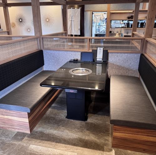 少人数から案内可能なテーブル席♪