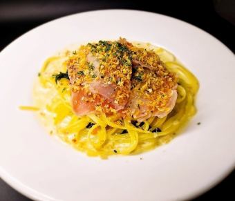 生ハムとほうれん草のクリームソース