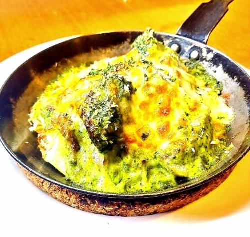 抹茶と北海道産ポテトのグラタン