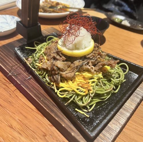 地元の味を楽しむ川棚名物瓦そば風鍬焼き茶そば♪