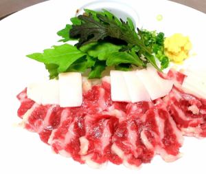 熊本直送马肉生鱼片