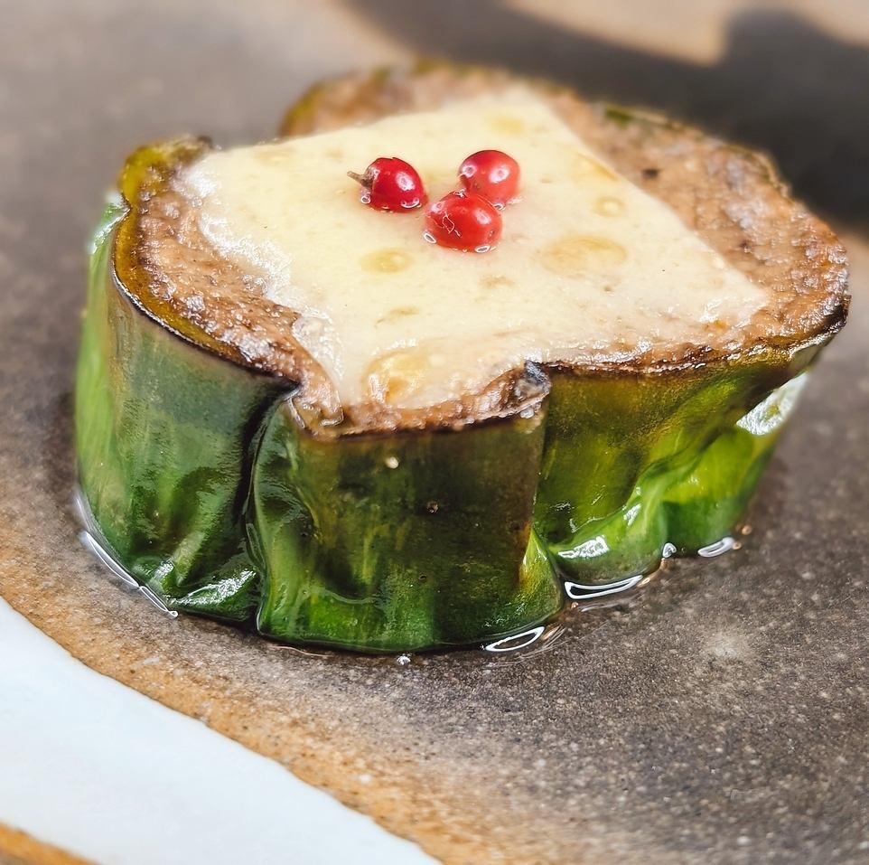 Green eggplants grown without fertilizer or pesticides by Mr. Hashimoto! They're soft and creamy... they're delicious!